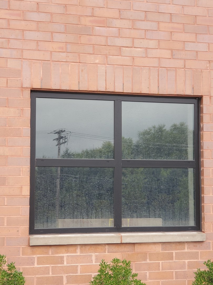 4 section aluminum window